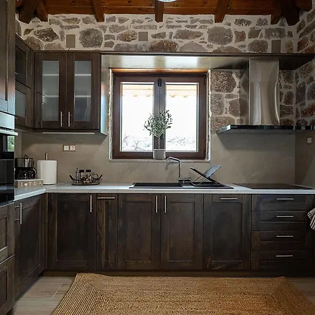 Apartament Elevi Aria Tirós