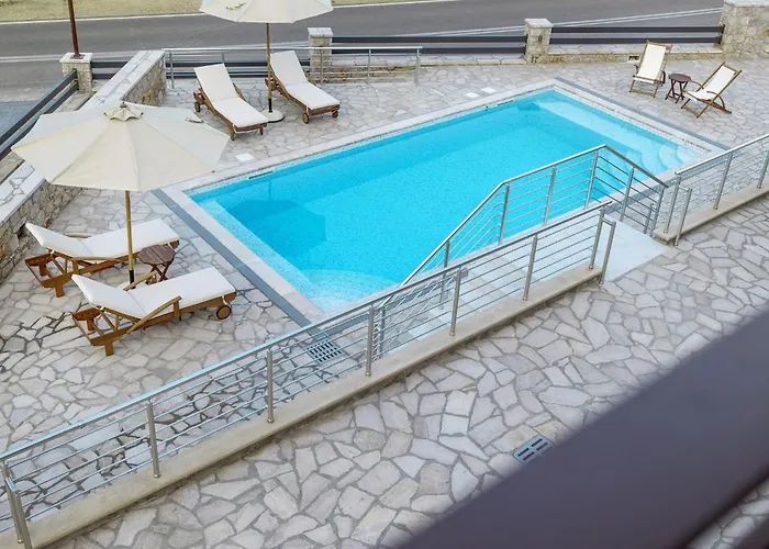 Elevi Aria Apartment Tiros